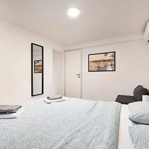 Apartment Lina, Umag